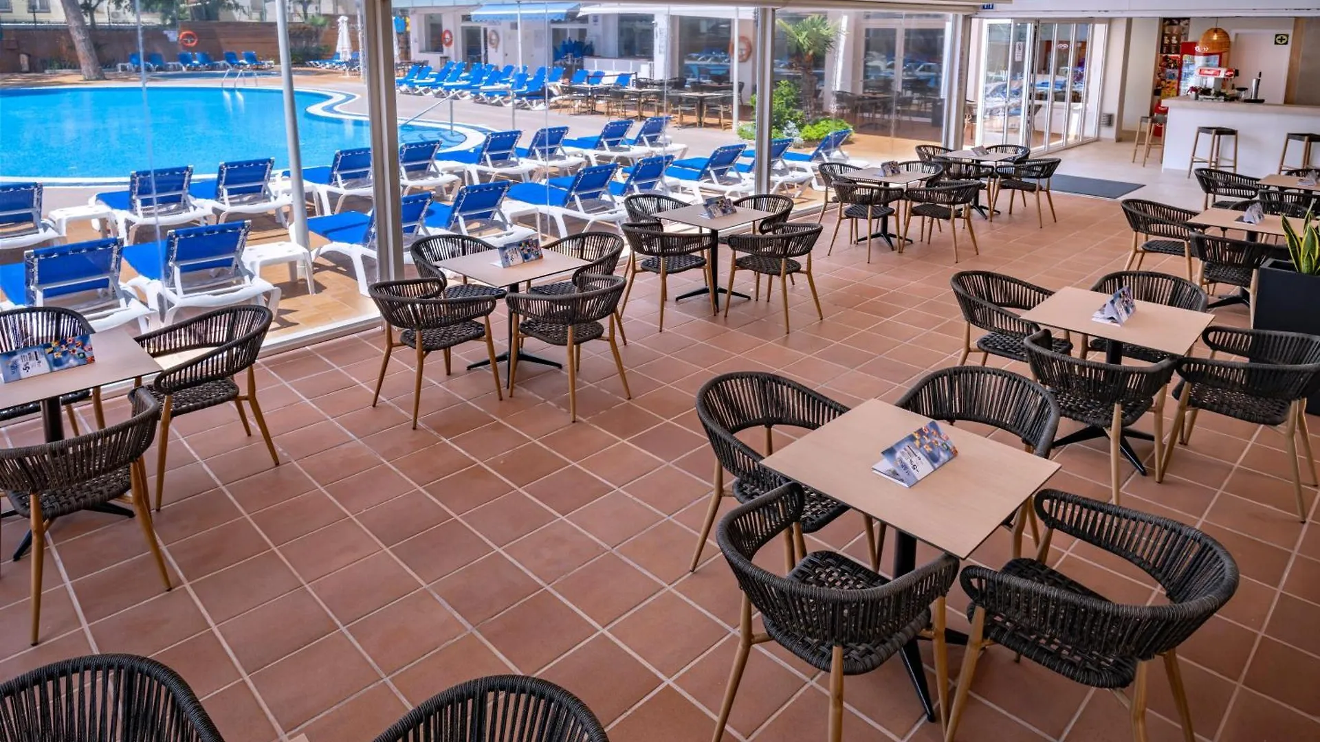 Hotel Mar Blau Calella