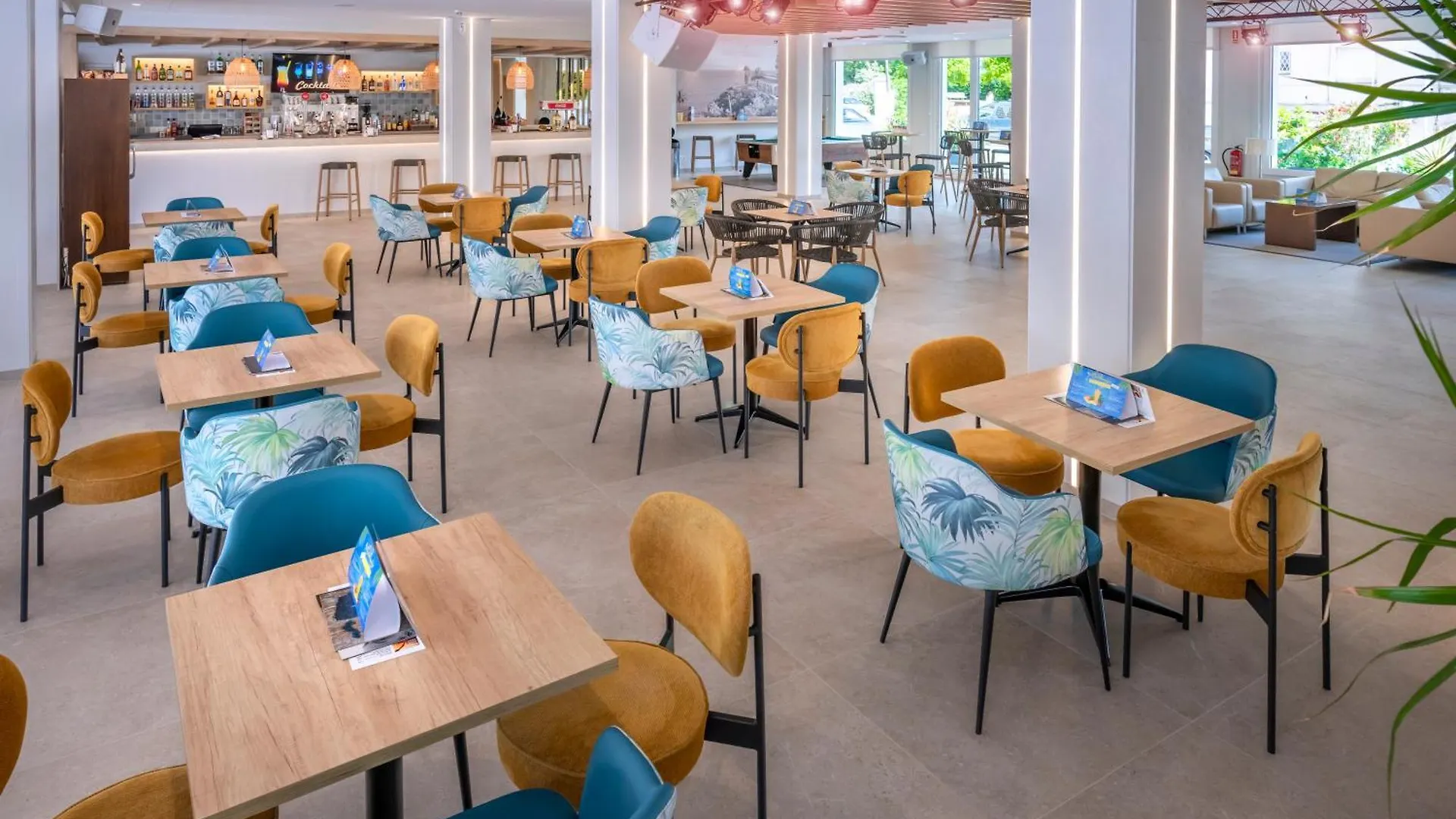 Hotel Mar Blau Calella