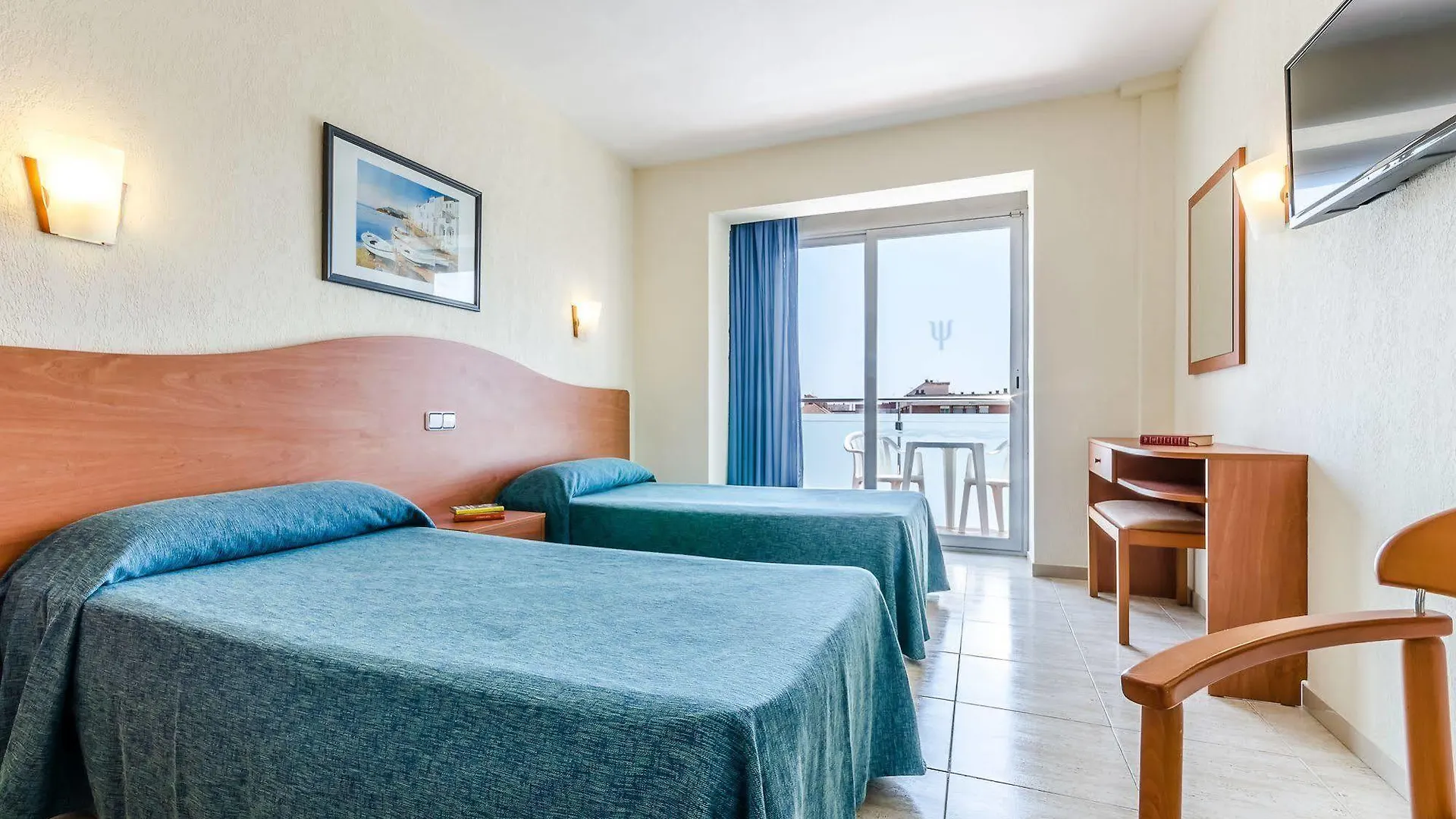 Hotel Mar Blau Calella